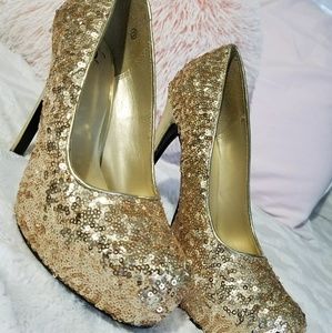 Gold sequin shoes